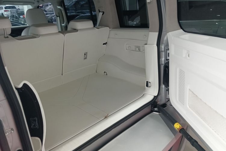 超境汽车 共创坦克300 2021款 2.0T 赛博坦克局部细节23