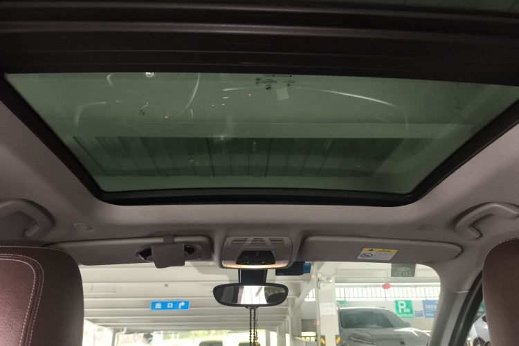 宝马X1 2018款 sDrive18Li 尊享型中控内饰22