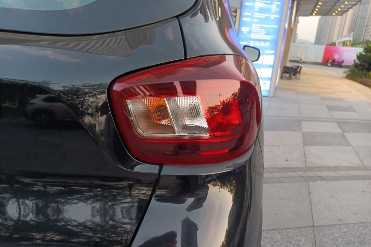 东风纳米 纳米BOX 2022款 追风版 331KM 标准型车身外观9