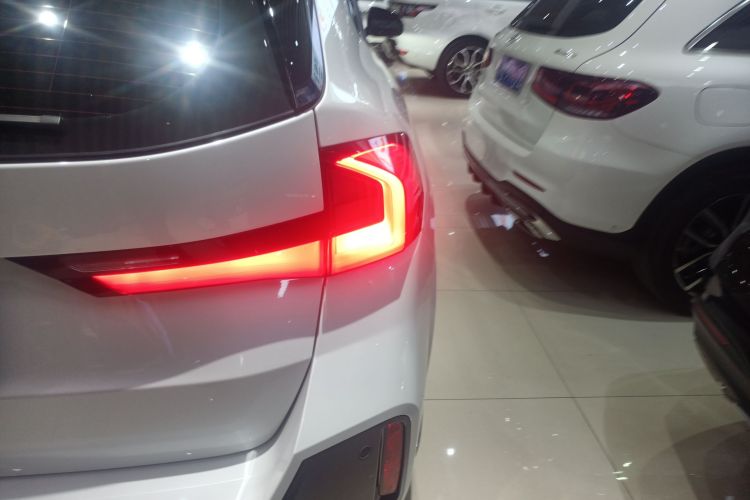 宝马X1 2023款 xDrive25Li M运动套装车身外观6006