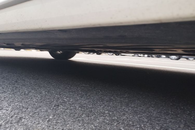 奔驰C级 2019款 改款 C 260 L 运动版局部细节9004