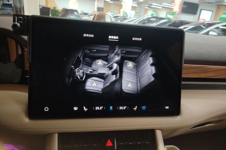 鸿蒙智行 问界M7 2024款 1.5T 智驾四驱Max版 5座中控内饰16