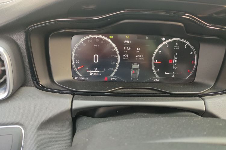 领克01 2017款 2.0T 两驱型Pro版中控内饰15