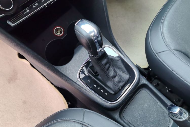 大众 Polo 2016款 1.6L 自动豪华型局部细节18