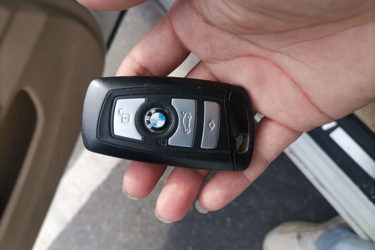 宝马5系 2014款 525Li 领先型中控内饰11