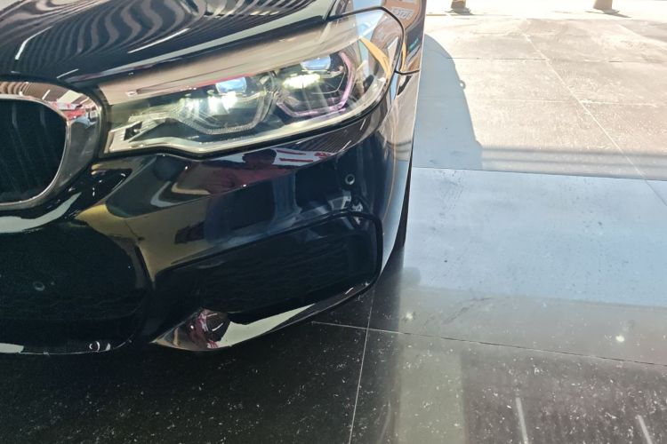 宝马5系 2020款 530Li 领先型 M运动套装局部细节36