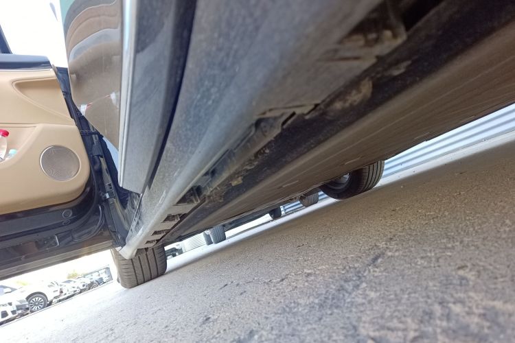 鸿蒙智行 智界R7 2024款 纯电 667km Pro局部细节9002