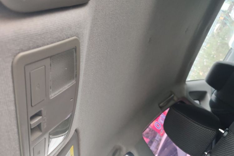 海马M3 2017款 1.5L 手动时尚型局部细节22