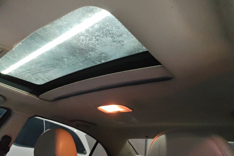 吉利汽车 帝豪 2014款 三厢 1.5L CVT精英型局部细节22