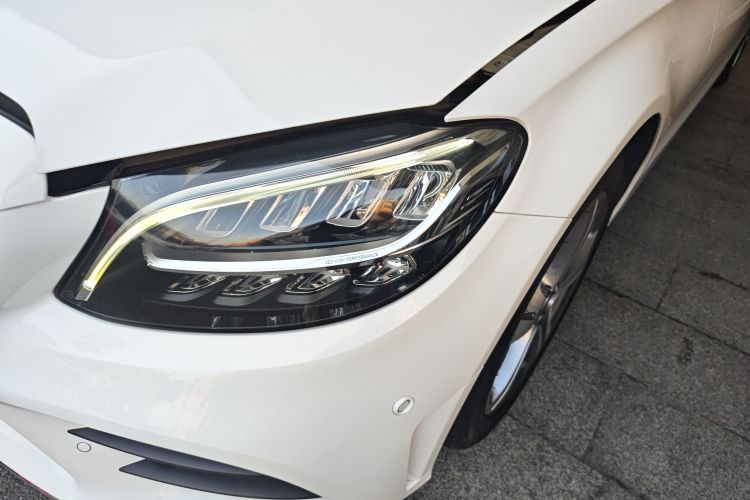 奔驰C级 2019款 C 260 L 运动版局部细节36