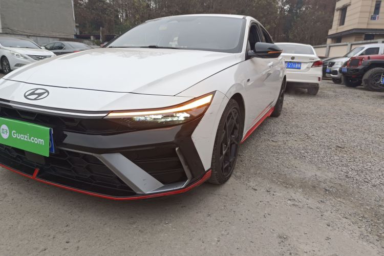 现代 伊兰特 2023款 240TGDi DCT N Line LUX尊贵版局部细节36