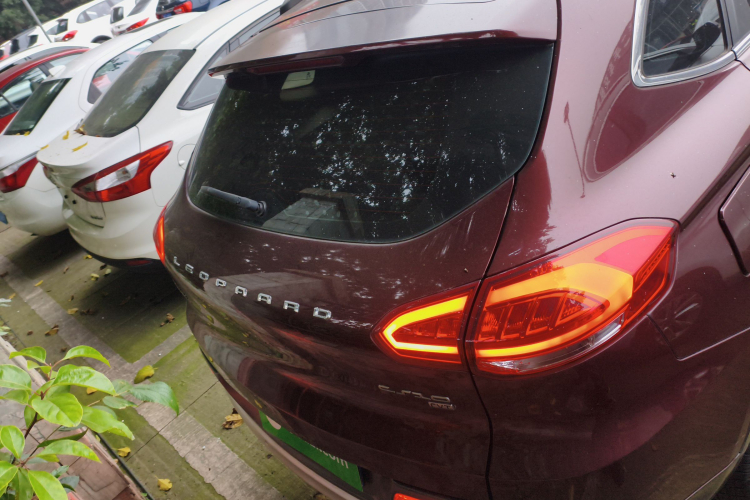 猎豹汽车 猎豹CS10 2017款 1.5T CVT精英型车身外观6