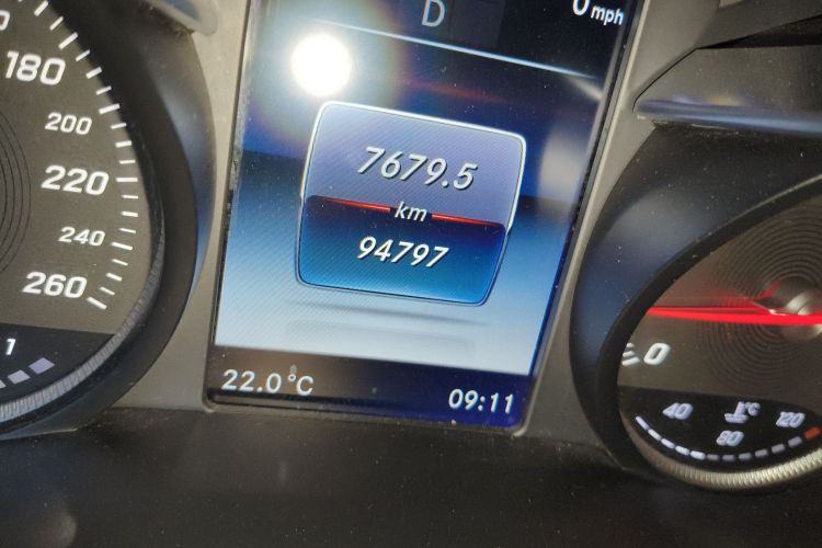 奔驰GLC轿跑 2017款 GLC 200 4MATIC 轿跑SUV中控内饰15