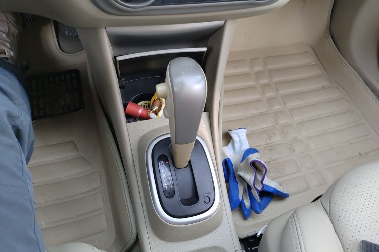 日产 轩逸 2012款 经典 1.6XL 自动豪华版局部细节18