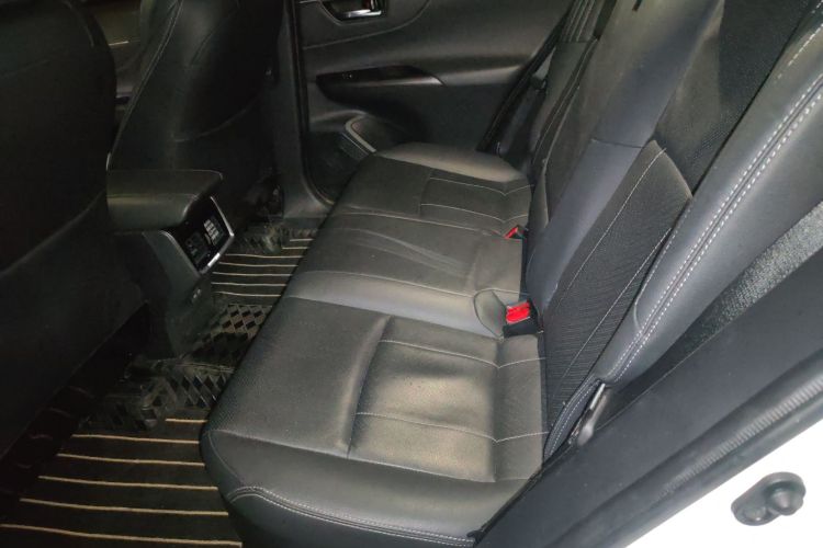 丰田 凌放HARRIER 2022款 双擎 2.5L CVT两驱豪华版中控内饰21