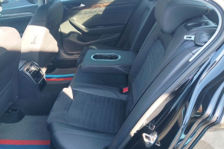 大众 迈腾 2018款 330TSI DSG 豪华型中控内饰21