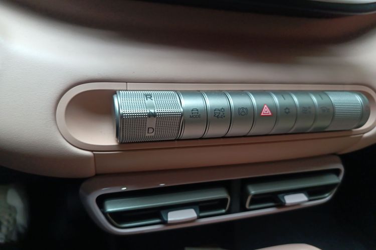 比亚迪 海鸥 2025款 305km 活力版中控内饰18