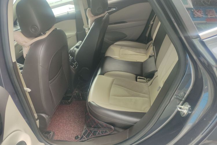 别克 威朗 2015款 三厢 15S 自动领先型中控内饰7004