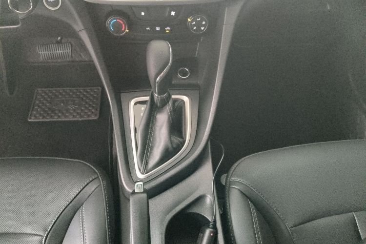 别克 英朗 2021款 改款 1.3T 自动轻混动精英型中控内饰18