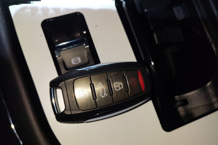 哈弗H6 2021款 第三代 1.5T 自动两驱Max中控内饰11