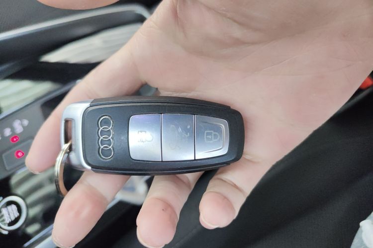 奥迪A3 2021款 Sportback 35 TFSI 进取致雅型中控内饰11