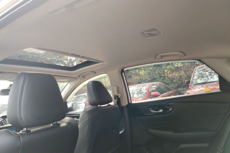 本田 凌派 2019款 180Turbo CVT领先版 国V中控内饰22