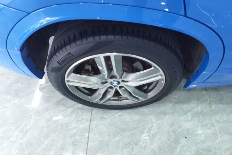 宝马X2 2020款 sDrive25i 领先型M运动套装车身外观56