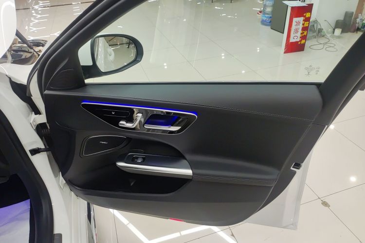 奔驰C级 2023款 C 200 L 运动版中控内饰7005