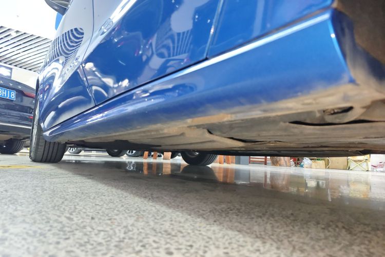 福特 福克斯 2020款 两厢 EcoBoost 180 自动锋潮型局部细节9002