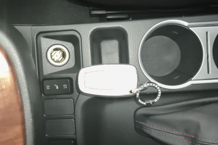 哈弗H6 2017款 红标 运动版 1.5T 手动两驱精英型中控内饰7001