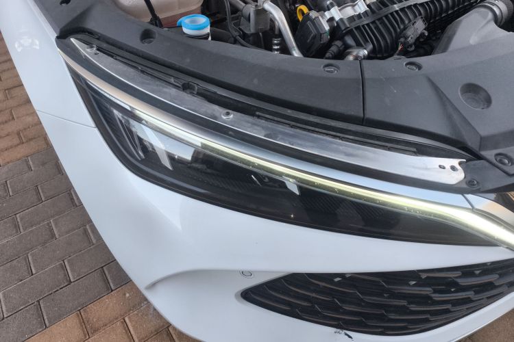 比亚迪 秦L 2025款 DM-i 智驾版 80KM领先型车身外观8