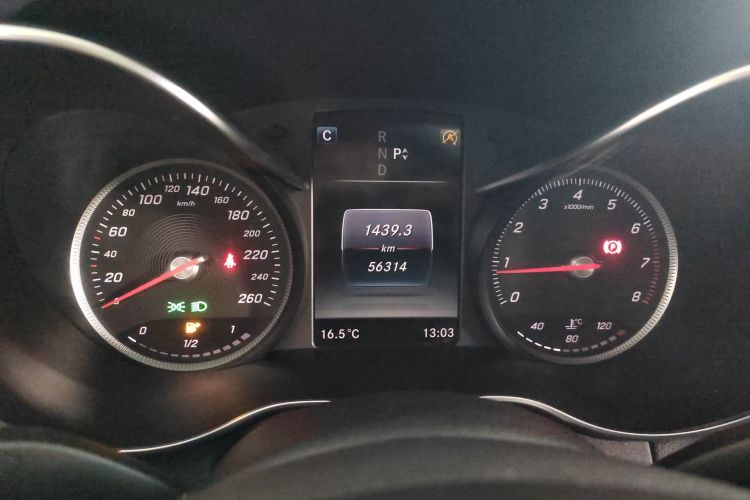 奔驰C级 2017款 改款 C 200 L 运动版中控内饰14