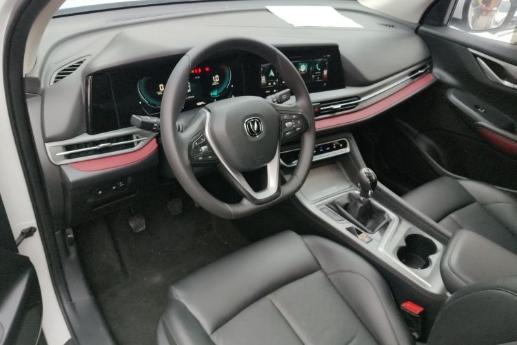长安CS55PLUS 2020款 1.5T 手动炫色型中控内饰12