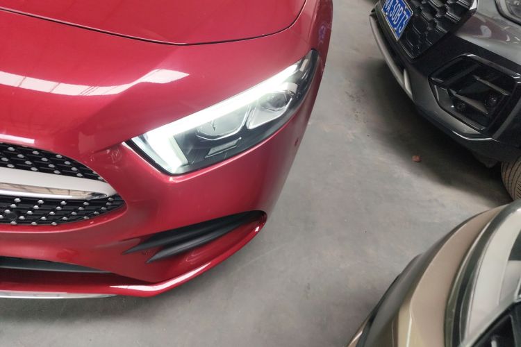 奔驰A级 2022款 改款三 A 200 L 运动轿车时尚型局部细节36