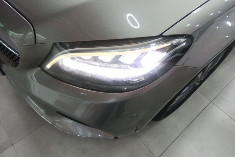 奔驰C级 2021款 C 200 L 时尚型运动版局部细节36