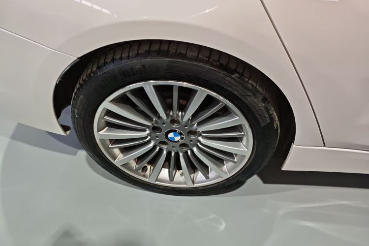 宝马3系 2019款 320Li 时尚型车身外观6008