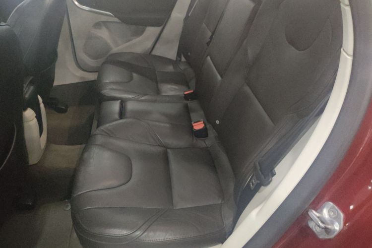 沃尔沃V40 2015款 1.6T 智雅版中控内饰21