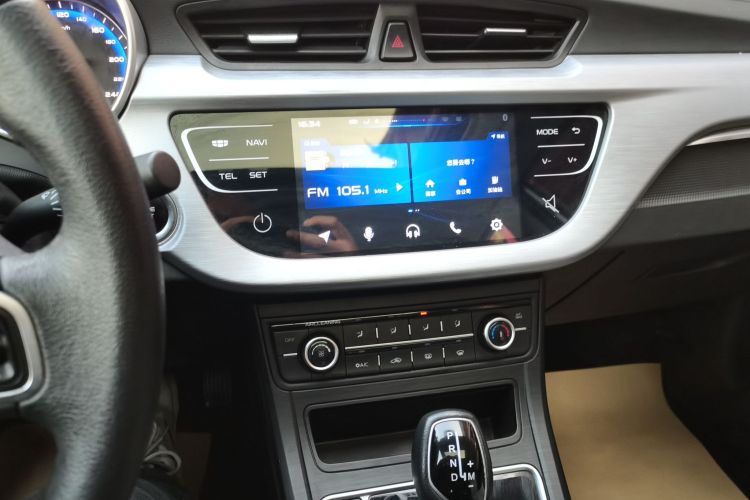 吉利汽车 远景 2019款 升级版 1.5L CVT豪华型 国VI中控内饰16