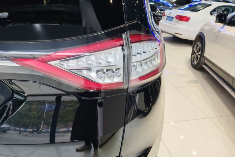 福特 锐界 2016款 EcoBoost 245 四驱豪锐型 7座车身外观9