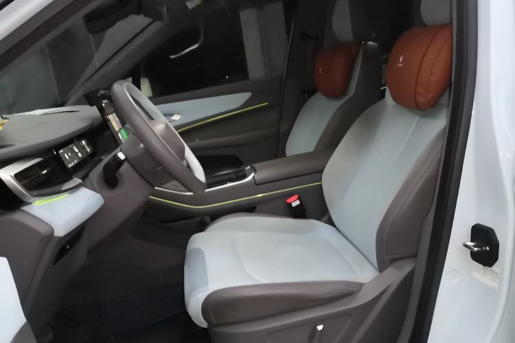 睿蓝汽车 睿蓝7 2023款 605km 猎光局部细节19