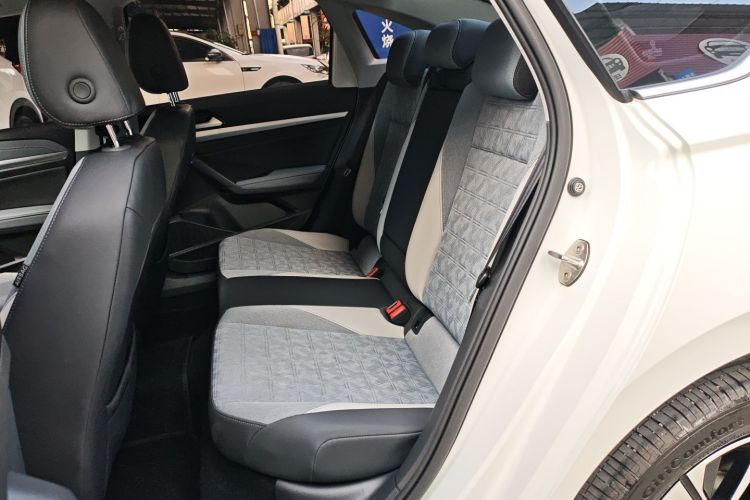 大众 朗逸 2023款 280TSI DSG满逸版中控内饰7004
