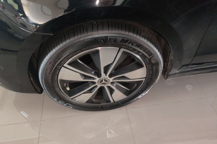 奔驰V级 2016款 V 260 领航版车身外观6007