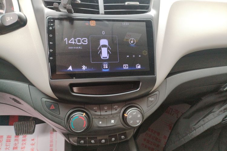 雪佛兰 2015款 赛欧3 1.5L AMT幸福天窗版中控内饰16