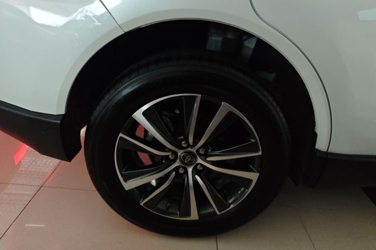 丰田 凌放HARRIER 2023款 2.0L CVT两驱进取版车身外观6008