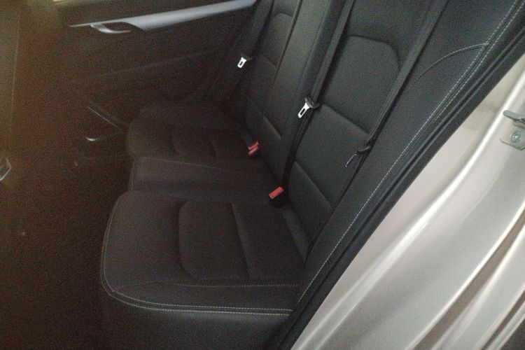 吉利汽车 帝豪 2018款 1.5L CVT向上互联版中控内饰21