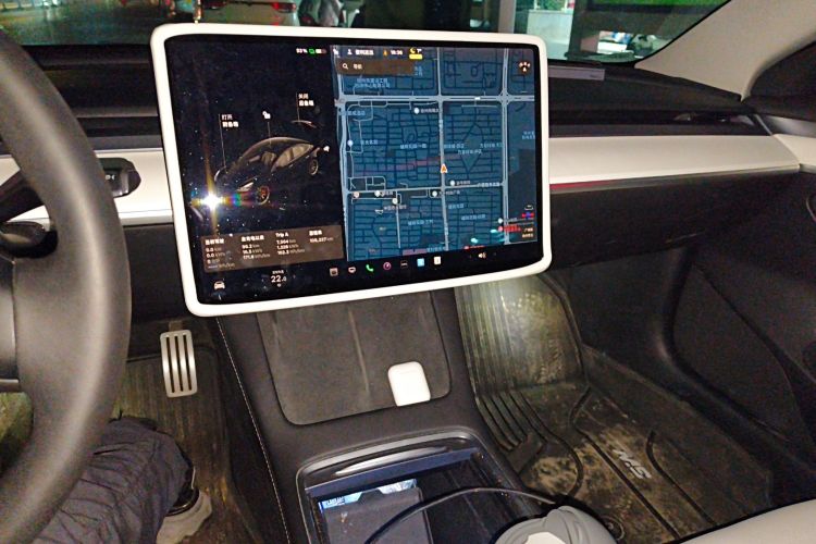 特斯拉 Model 3 2021款 Performance高性能全轮驱动版中控内饰16