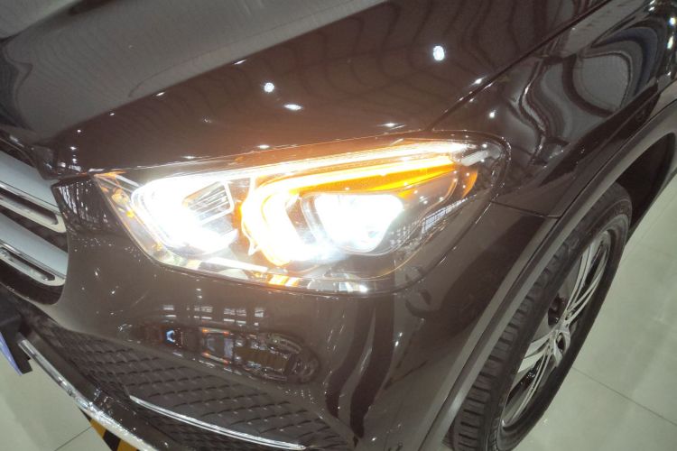 奔驰GLE 2020款 GLE 350 4MATIC 动感型局部细节36