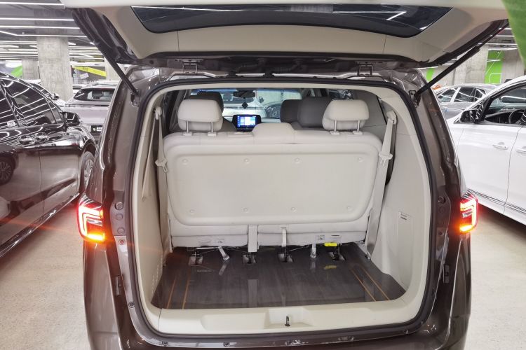 别克GL8 2022款 陆上公务舱 652T 舒适型局部细节23