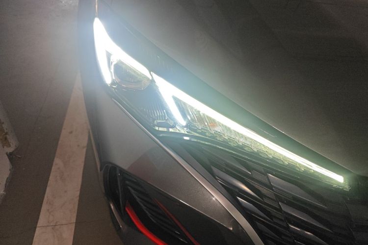 长安 逸动 2022款 PLUS 蓝鲸NE 1.4T GDI DCT尊贵版车身外观8