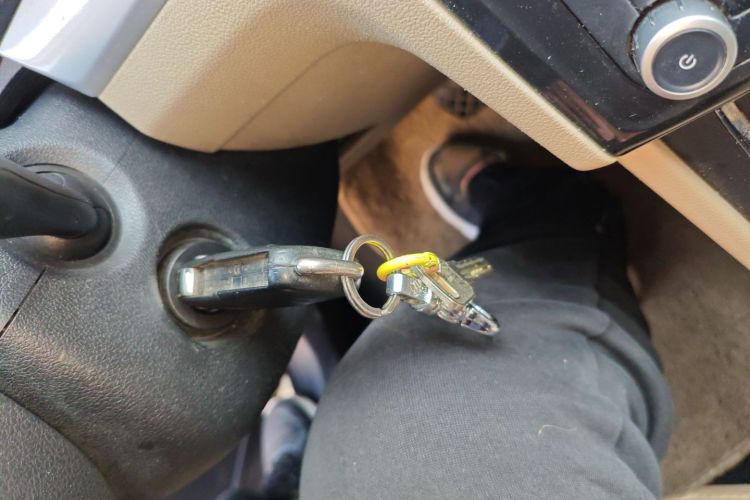 大众 捷达 2013款 1.6L 自动舒适型中控内饰7001